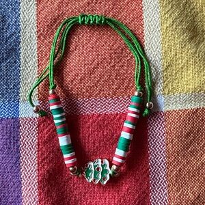 🎄Festive Beaded Bracelet with Christmas Tree Charm🎄 NWOT 🎄